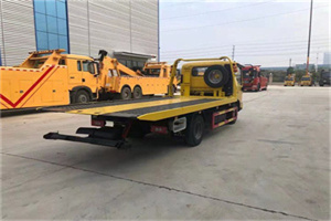 盐亭非事故拖车